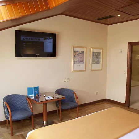 Jardin Hotel 3*